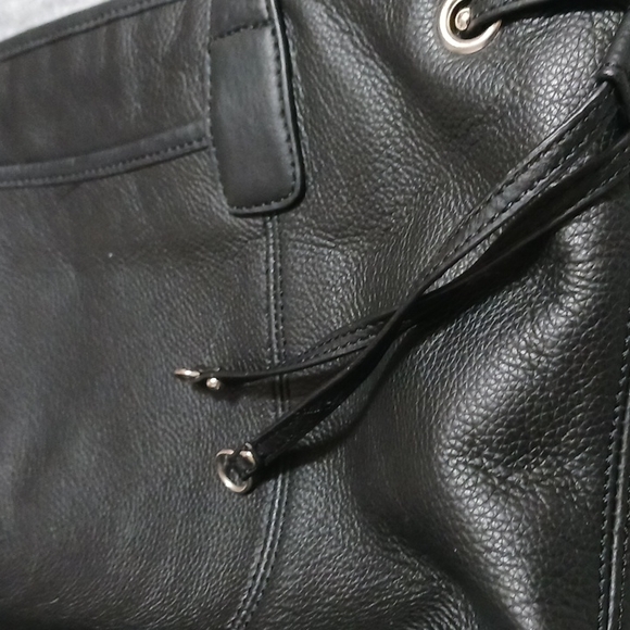 Tignanello Leather Bag 3Big pockets 2 zip 2 slip pockets zippered closure Silver - Picture 4 of 9